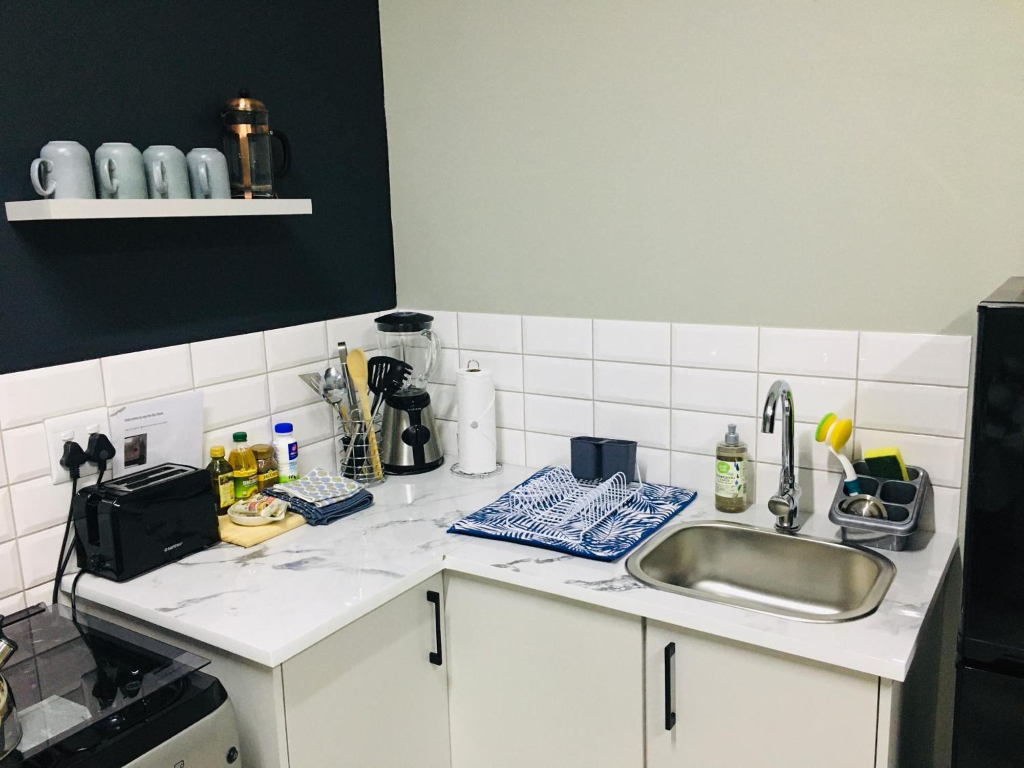 Happy Daze Apartment สเวลเลนดาม ภายนอก รูปภาพ